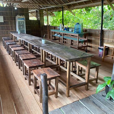 Mansuar Raja Ampat Bungalows Kri Экстерьер фото