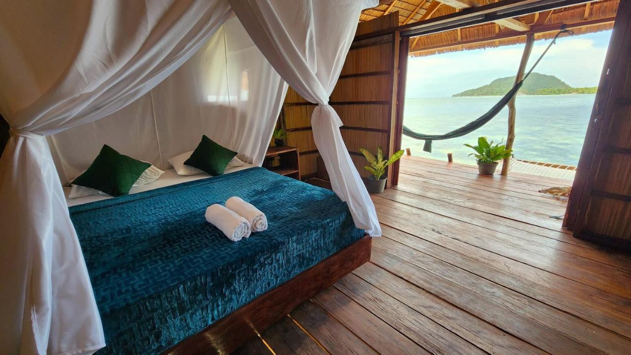 Mansuar Raja Ampat Bungalows Kri Экстерьер фото